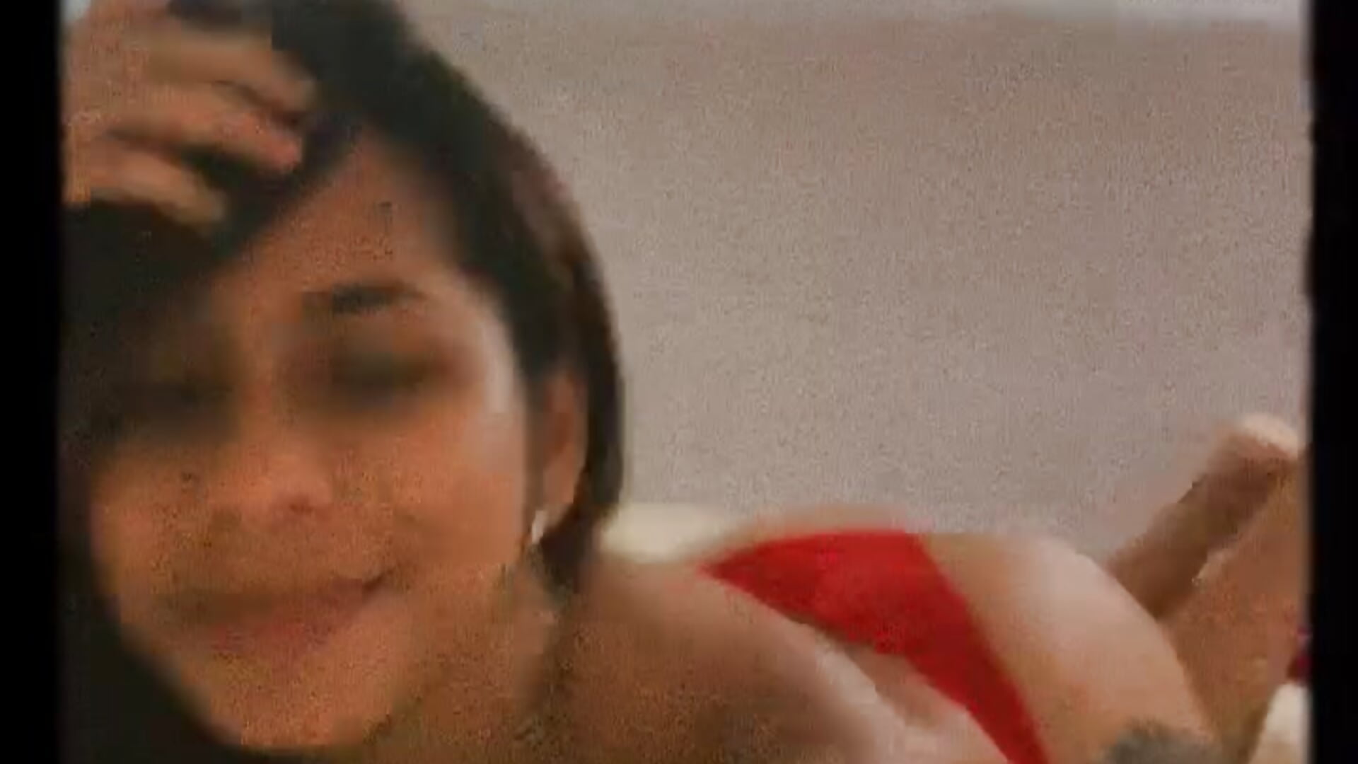 B132BA38-D453-409E-B6C8-344E26825B10 - video by daniafrodita cam model