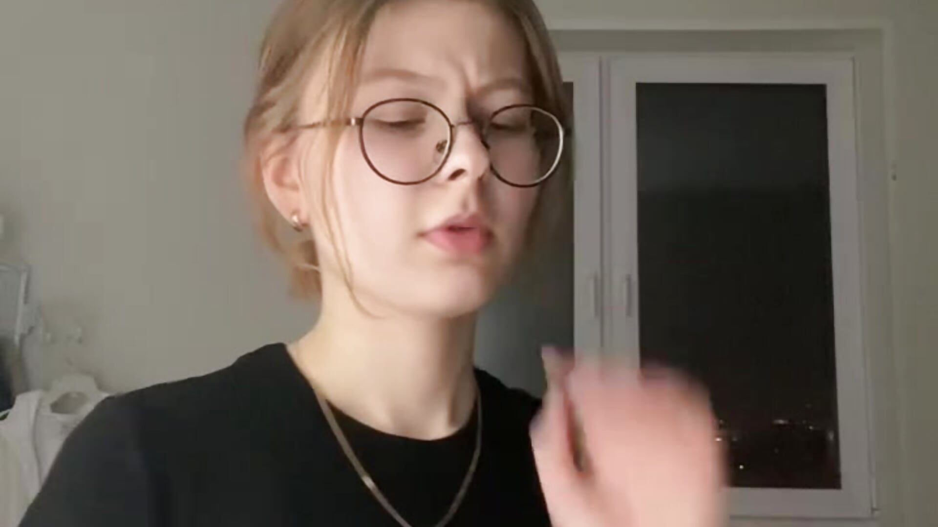 hi :) - Vídeo de ViennaKiss, modelo de vídeos