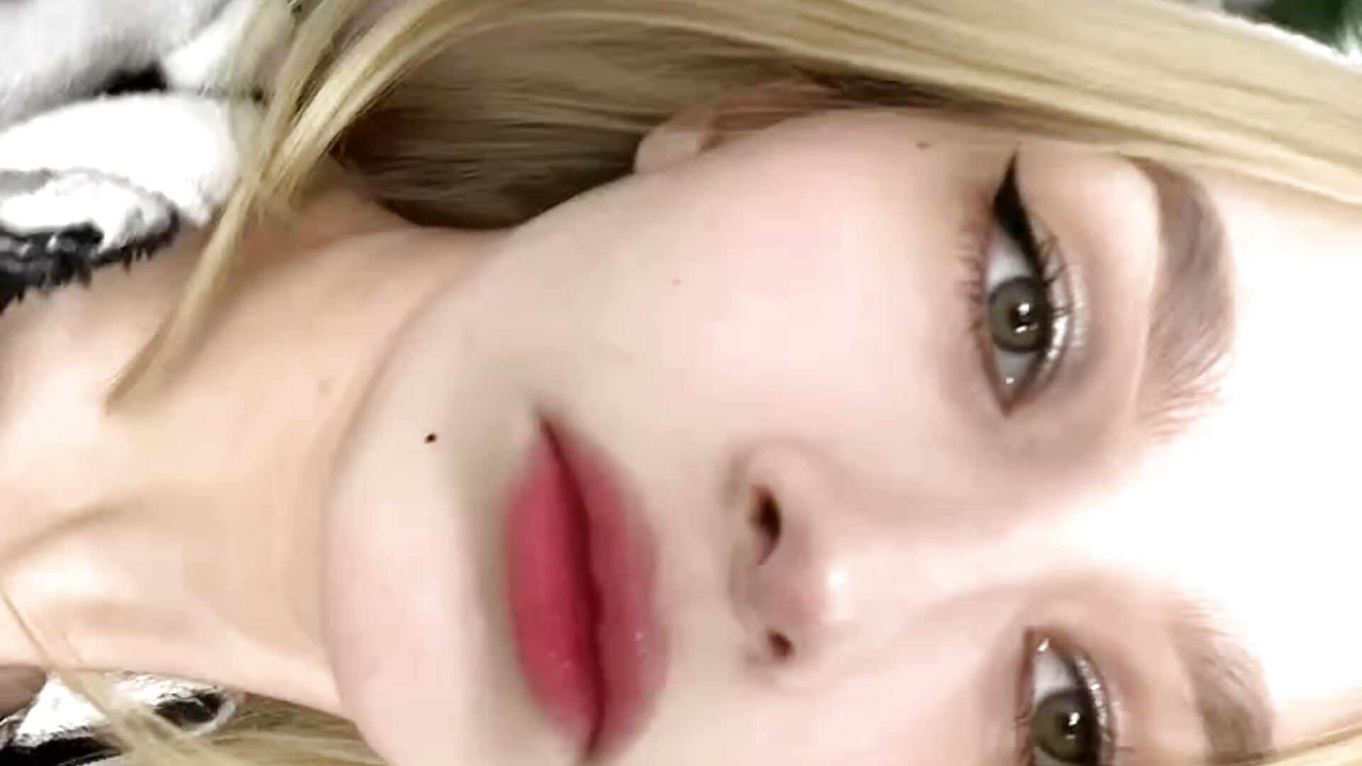 muuuuuu(ﾉ◕ヮ◕)ﾉ*:･ﾟ✧ - clip cu Kaseopea model videochat