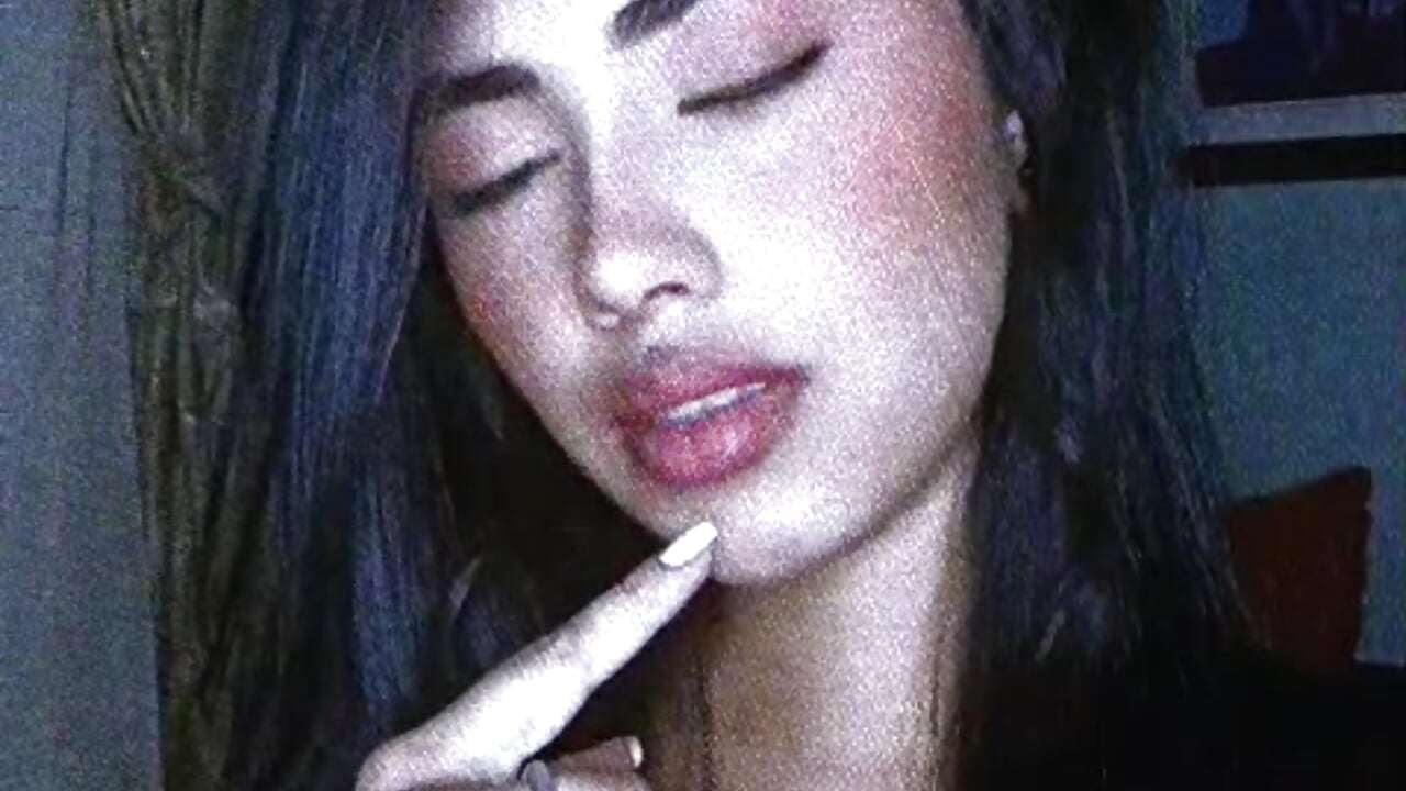 WhatsApp Video 2026-08-04 at 10,54,34 PM - відео від вебкаммоделі Kendall_b_