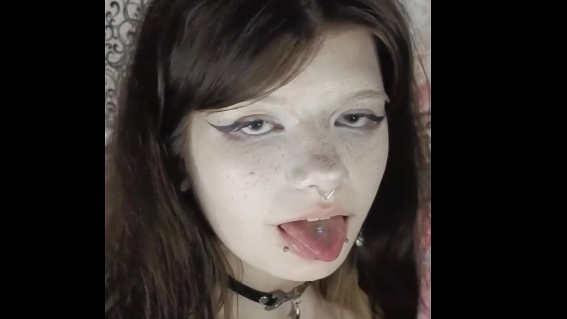 🫦tongue work🫦– KiraJent kameramodell videója