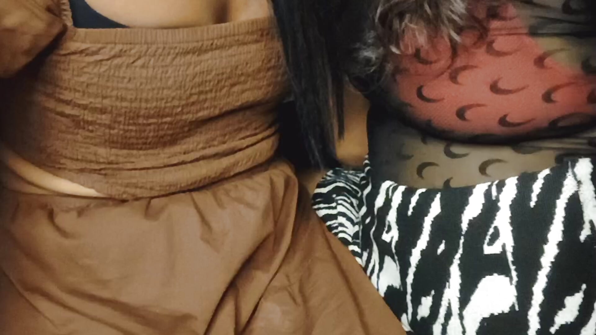 Trans_with_girl - Уебкам модел Набиращо популярност видео 7627