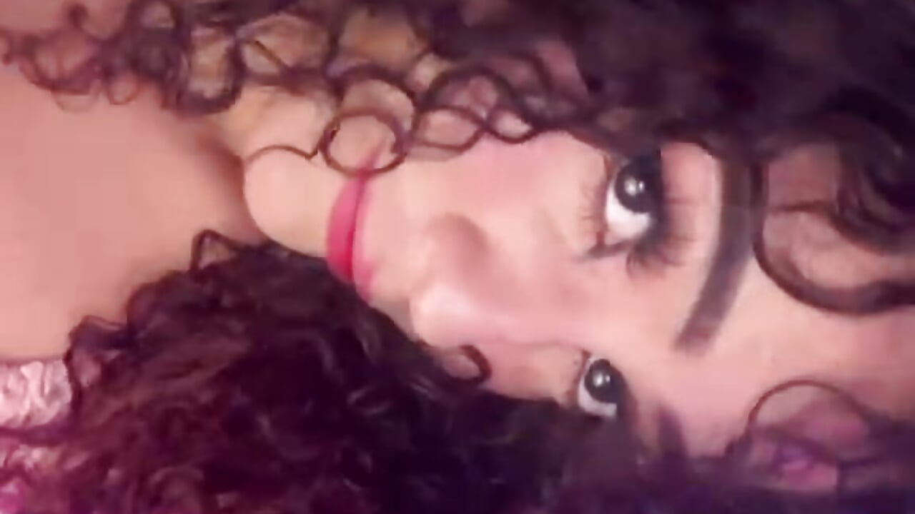 Hey guys! – video modela na kameri nikki_uwuu