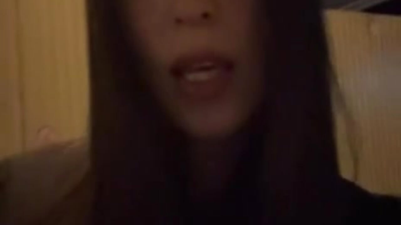 vibe - video di Moniesta modella di cam