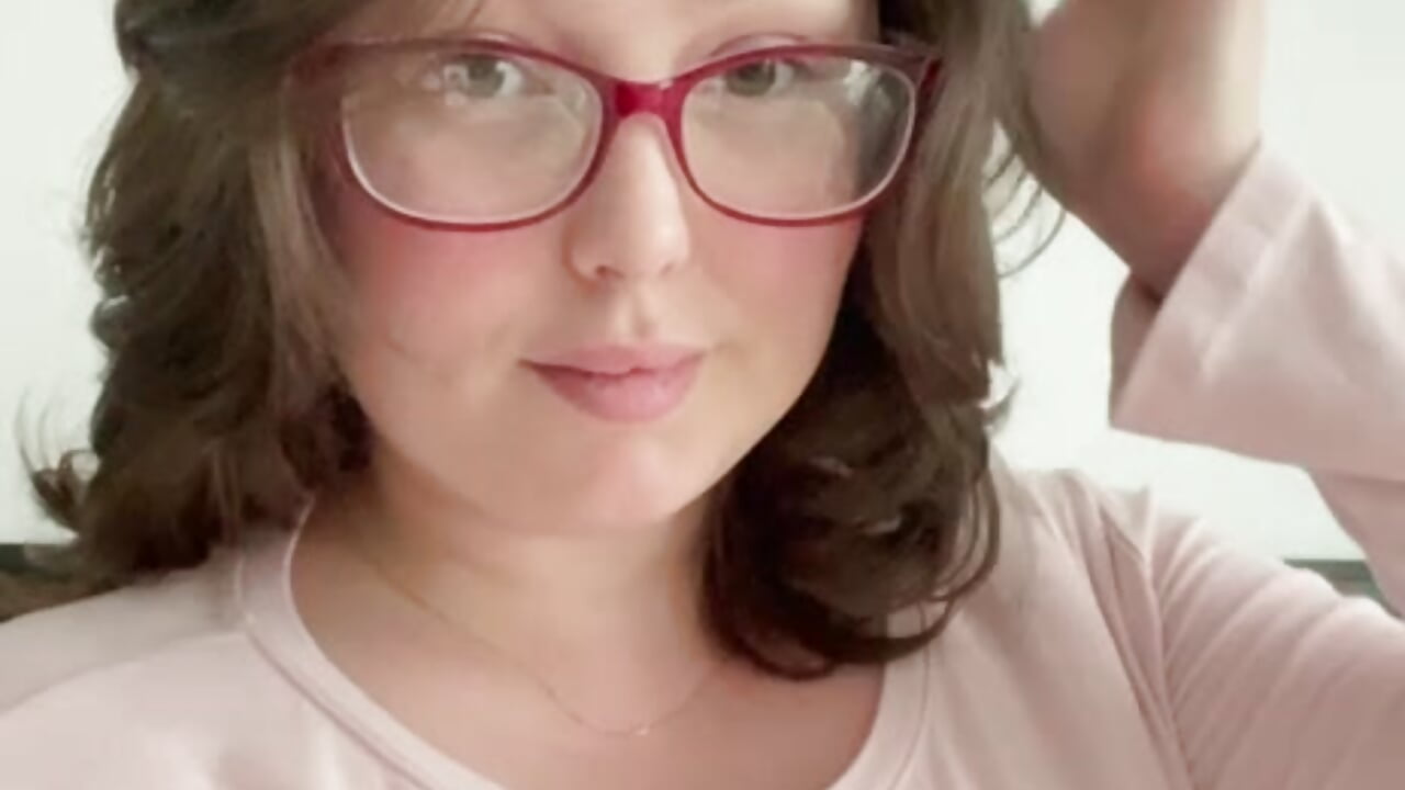Hi :) - ক্যাম মডেল AngelWiess-এর ভিডিও