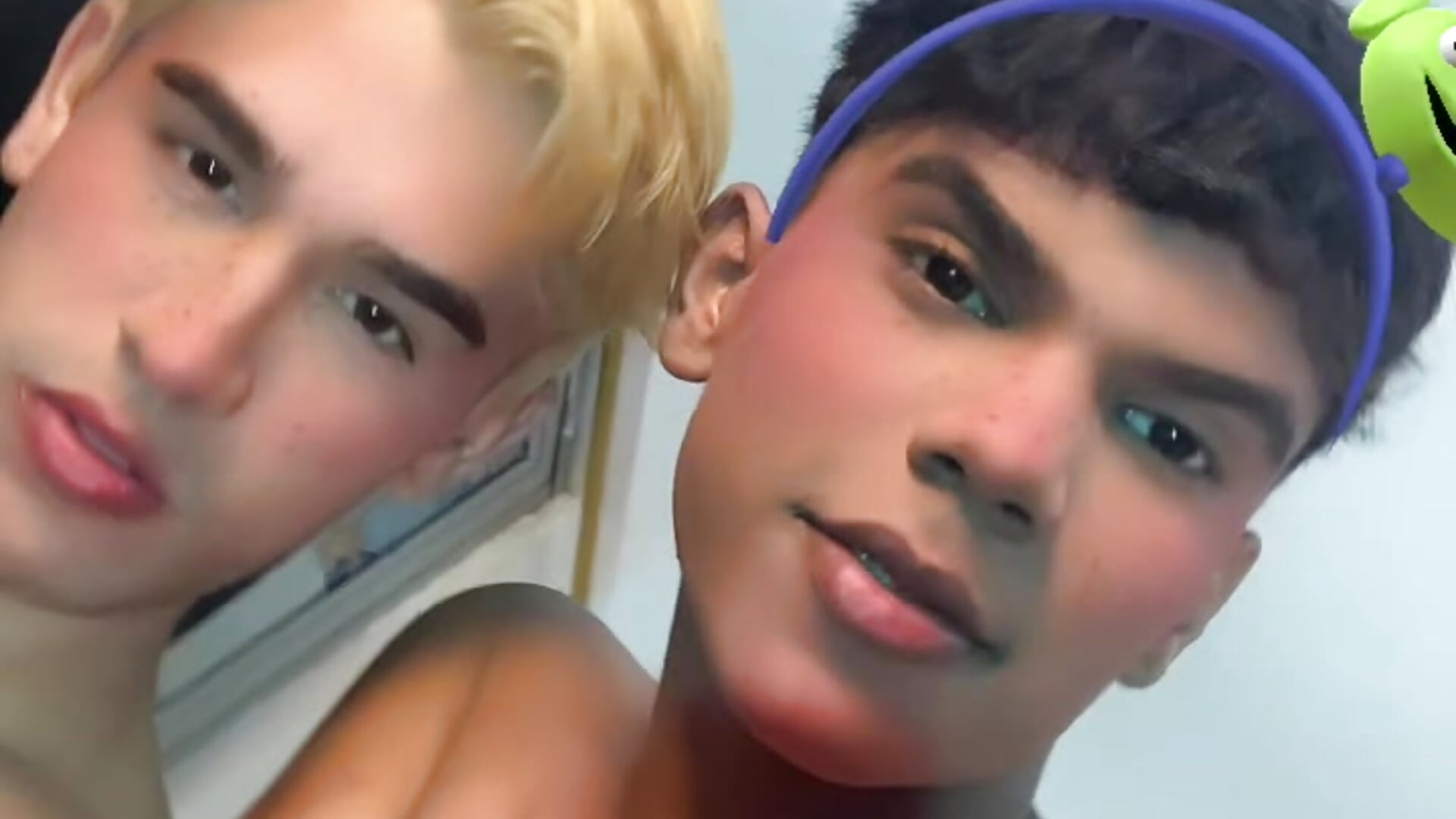 Alex y Joel ❤️‍🩹✌🏽❤️ - Vídeo de BLACK_AND_LOVER, modelo de vídeos