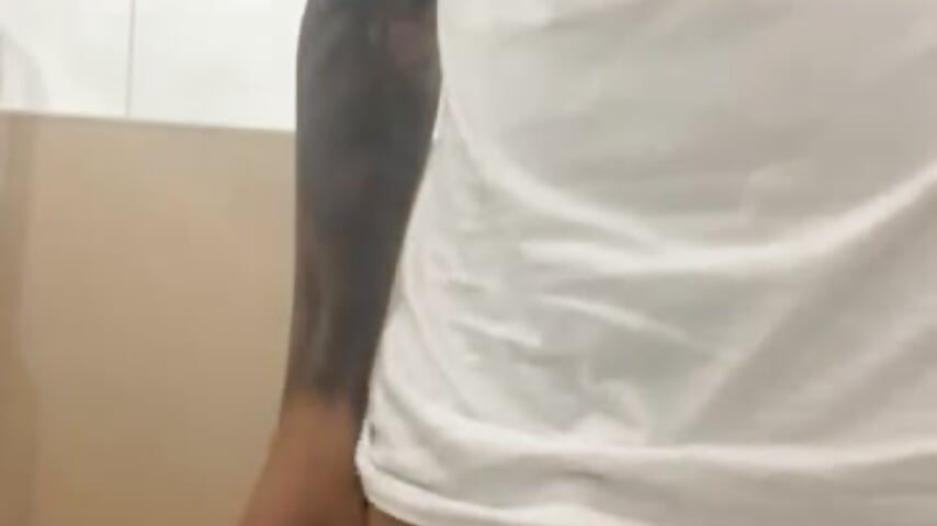 Água na boca 🤤 - video by xxGutierrezxx cam model