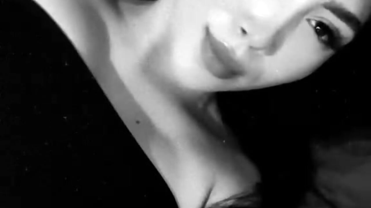Bad Girl 💗 – video modela na kameri EmilyJonss_