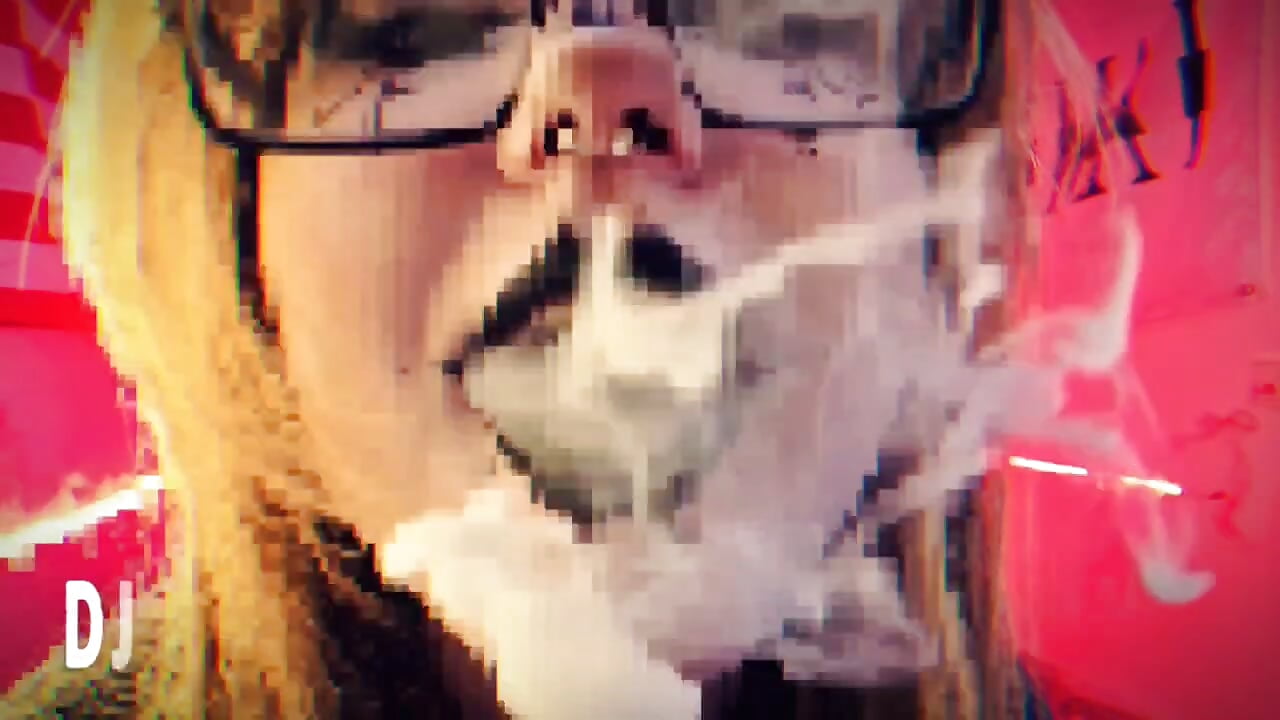 You like music, right?😉 - video Katelixir kameramallilta