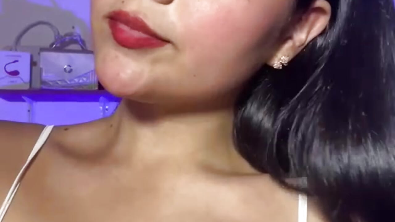 Kisses 😘 - סרטון של CuteChelsea, דוגמן/ית מצלמה