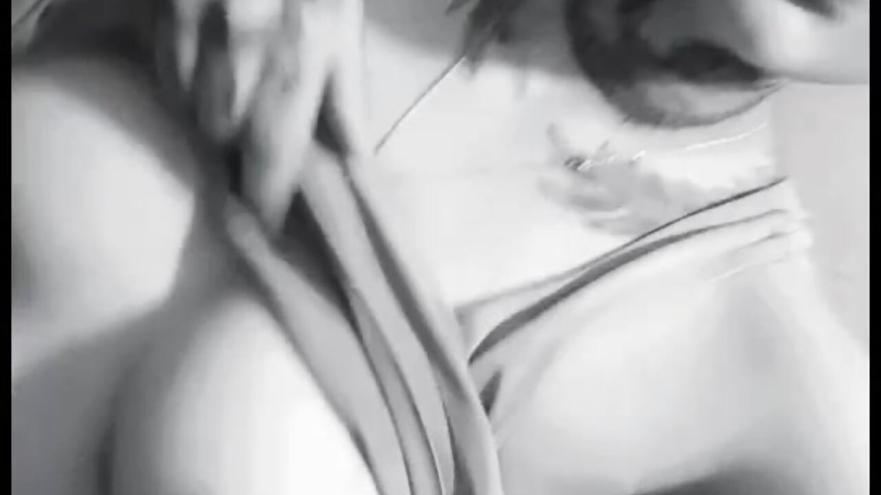My luscious tits - video van Noa_tomboy cam-model