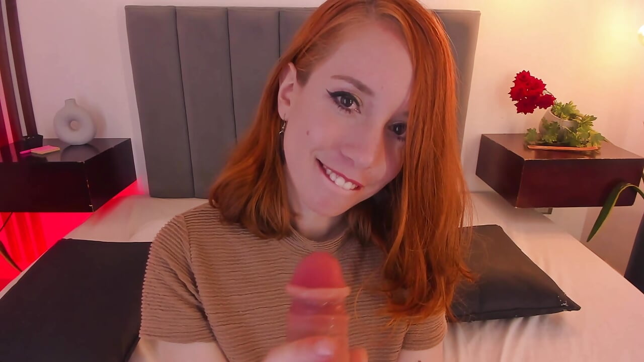 DILDO BJ — filmik ariavelvet_s, modela(-lki) na kamerkach