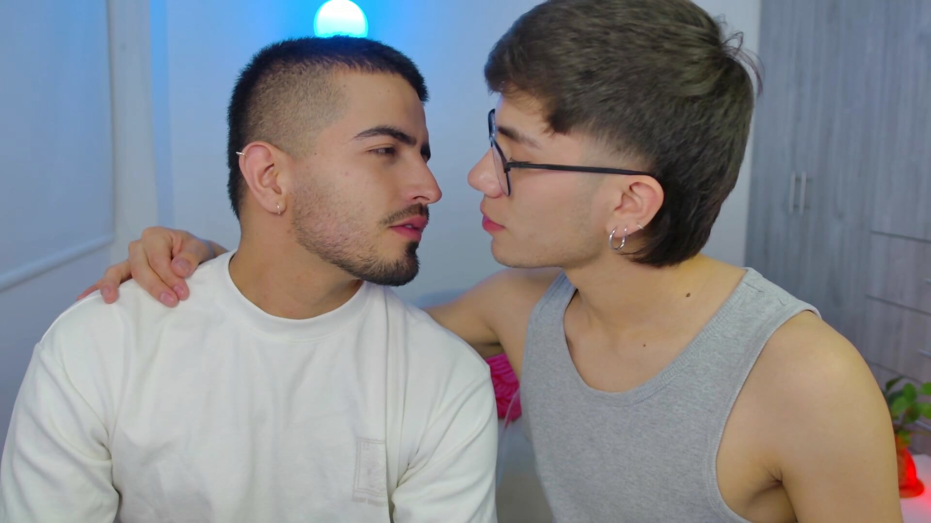 Vídeo  9007 de modelo de vídeos luanxkai – em alta