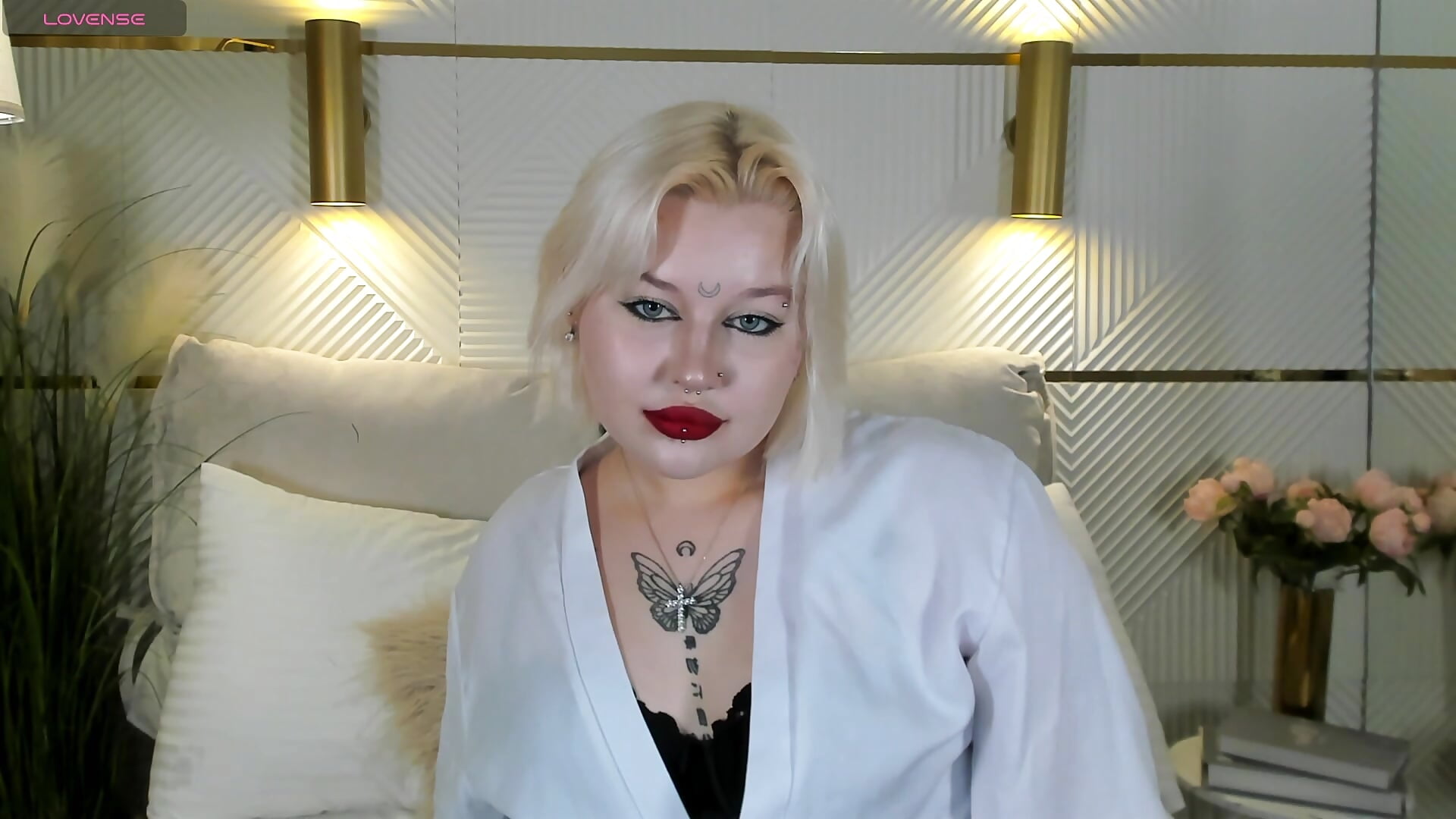 Hello~ - video by Joslyn_Blossom cam model