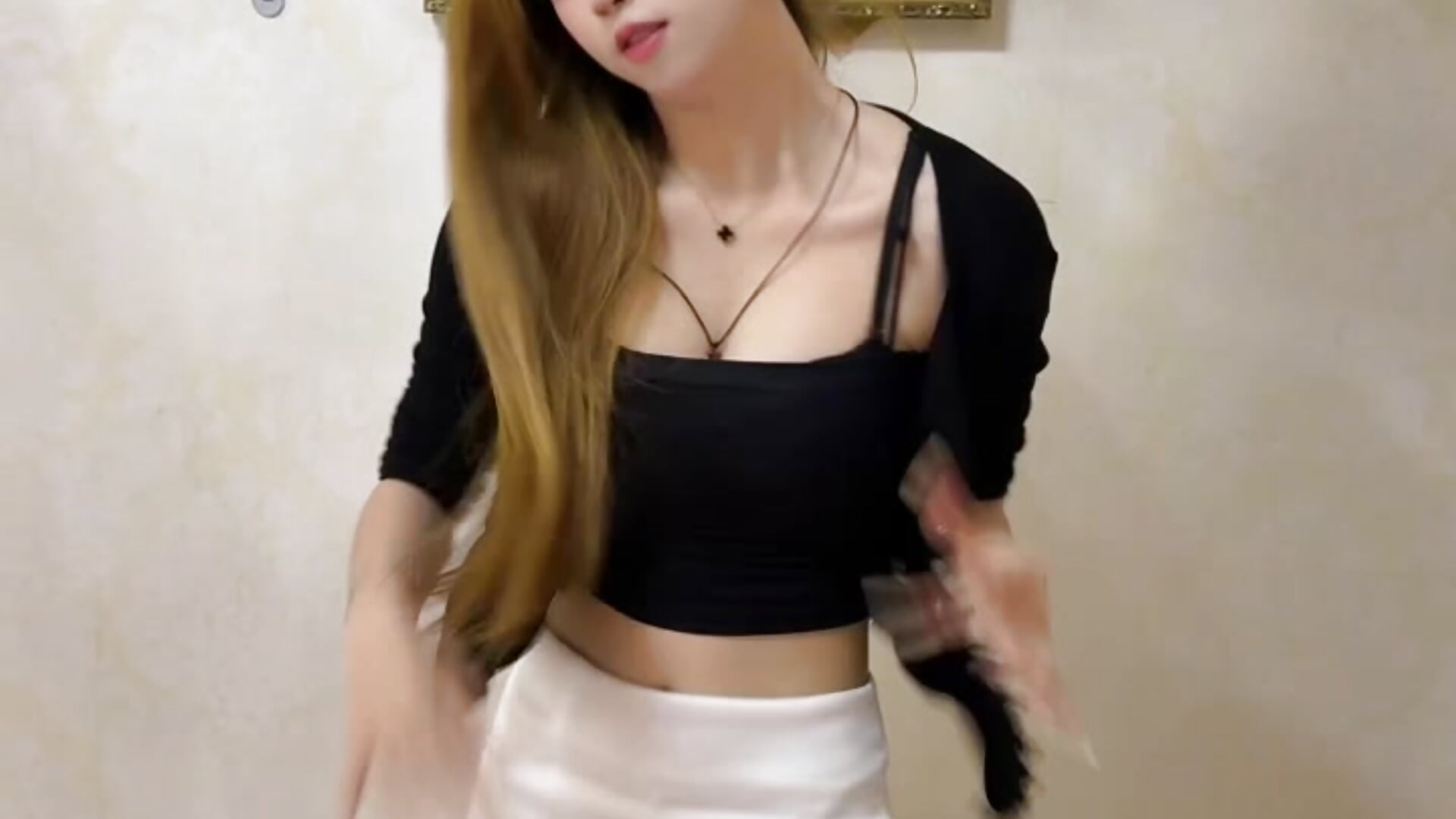 新人主播多多关注 – video af yayaluo770 cam-model