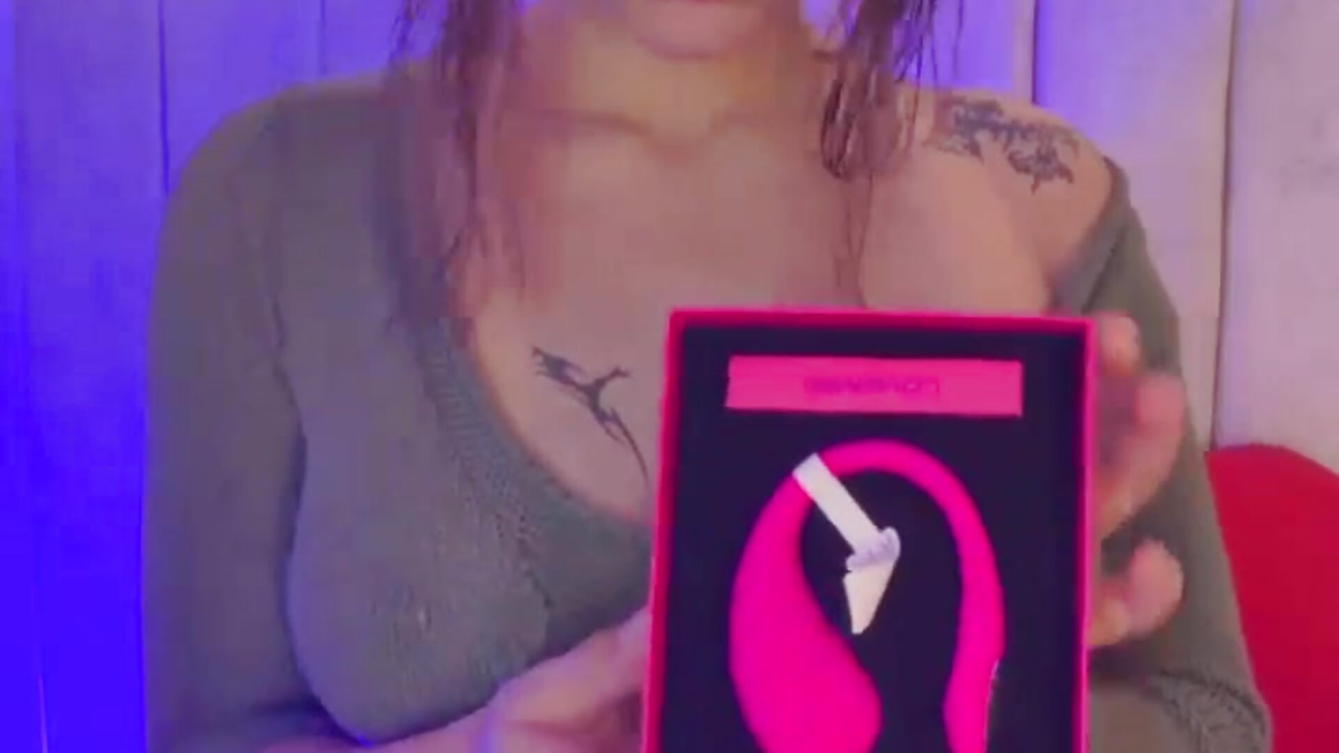 Unboxing pure pleasure – Lush 4 😍😍😍😍 - Zuly_Xo adlı kamera modelinin videosu