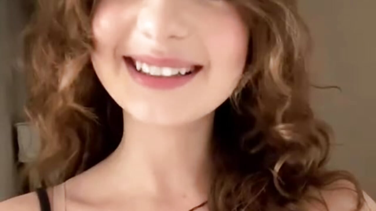 lowkey happy - Vídeo de ElianaNewall, modelo de vídeos