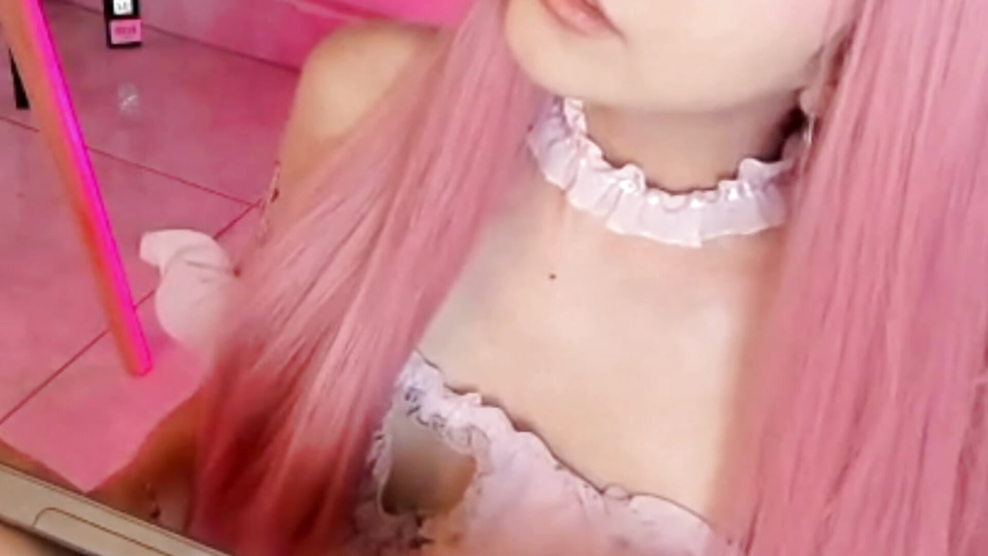 Hi boys! – video modela na kameri Meow_misaa
