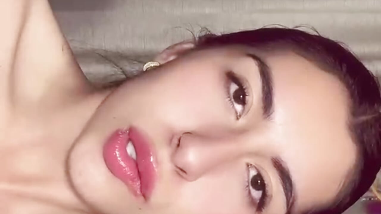 😈 – video modela na kameri _Ailen