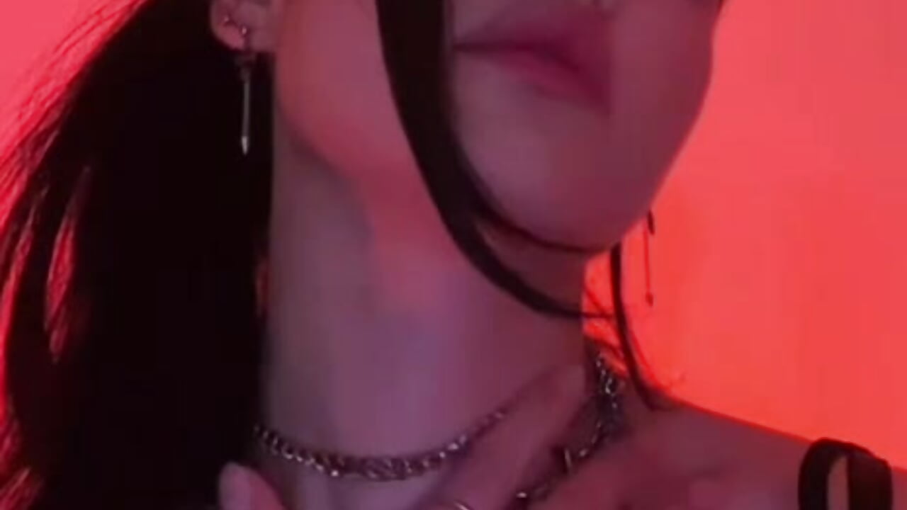♥ - סרטון של Shae_kris, דוגמן/ית מצלמה