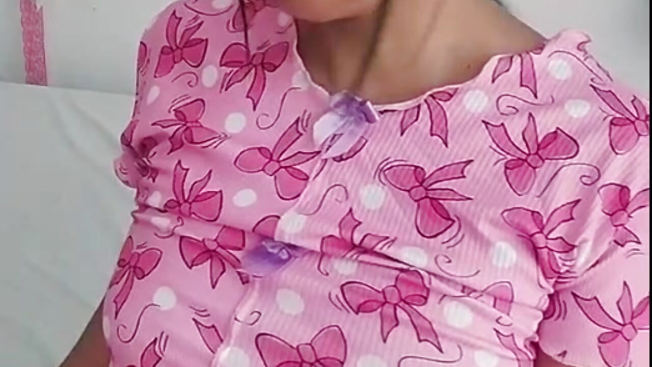 Hello Stripchat - clip cu Chiquichupona model videochat