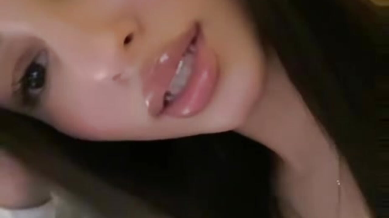 lipsing^^^^ - video od modelky/modela lilmiabae