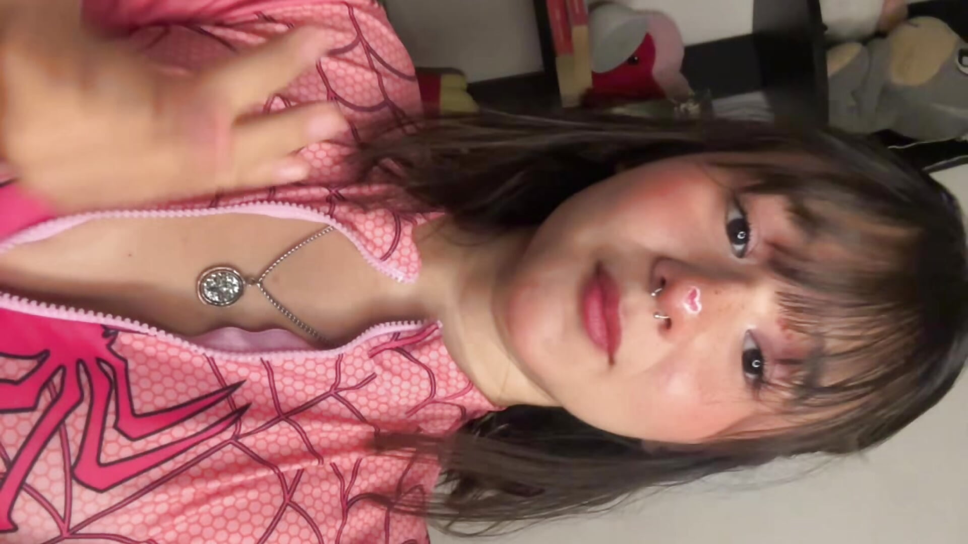 :) - vídeo de la modelo de cam ivi_sunny