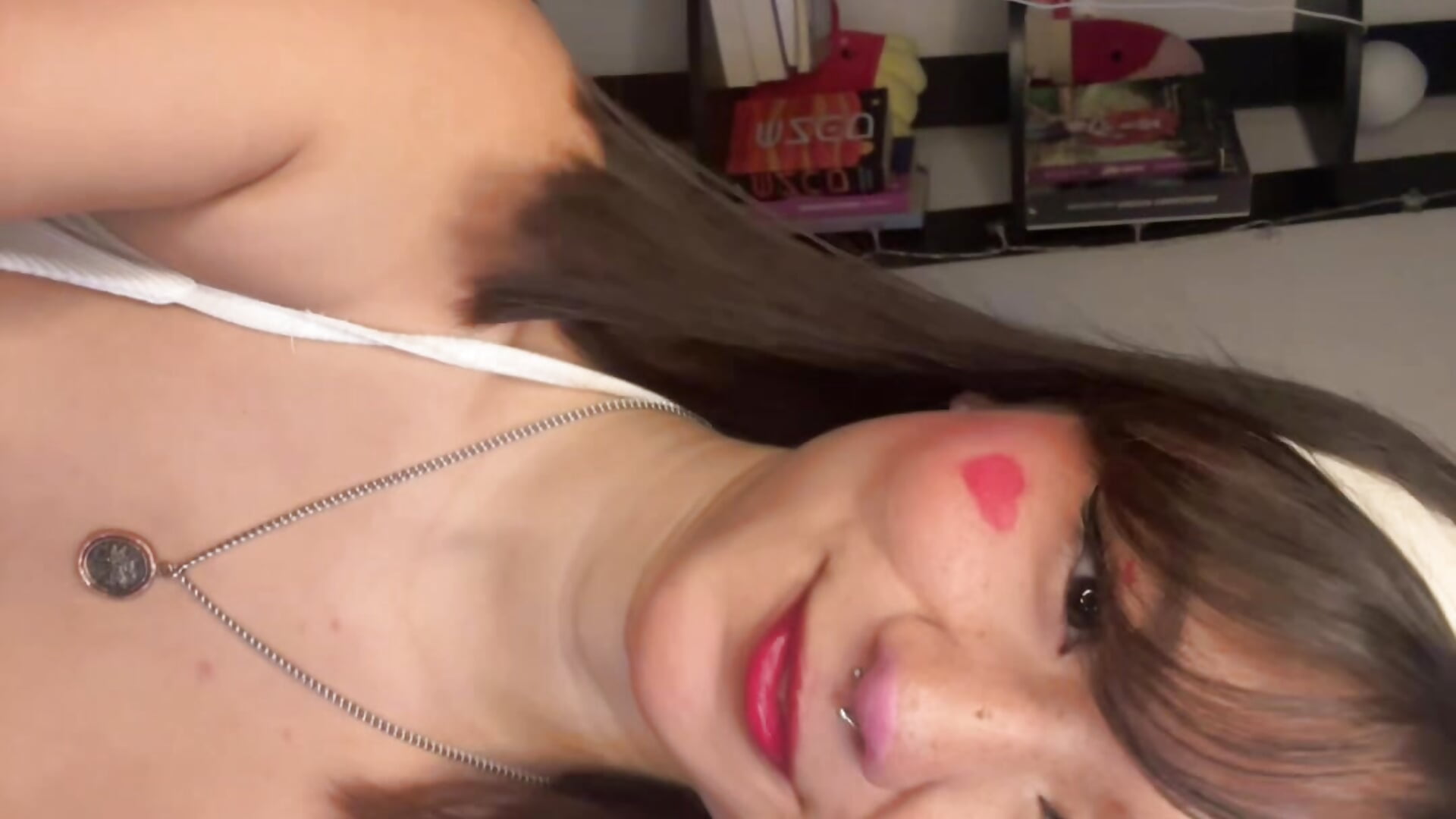 𝓶𝓪𝓭𝓮 𝓸𝓯 𝓵𝓸𝓿𝓮 & 𝓼𝓾𝓷𝓼𝓱𝓲𝓷𝓮 ☀️ - video van ivi_sunny cam-model