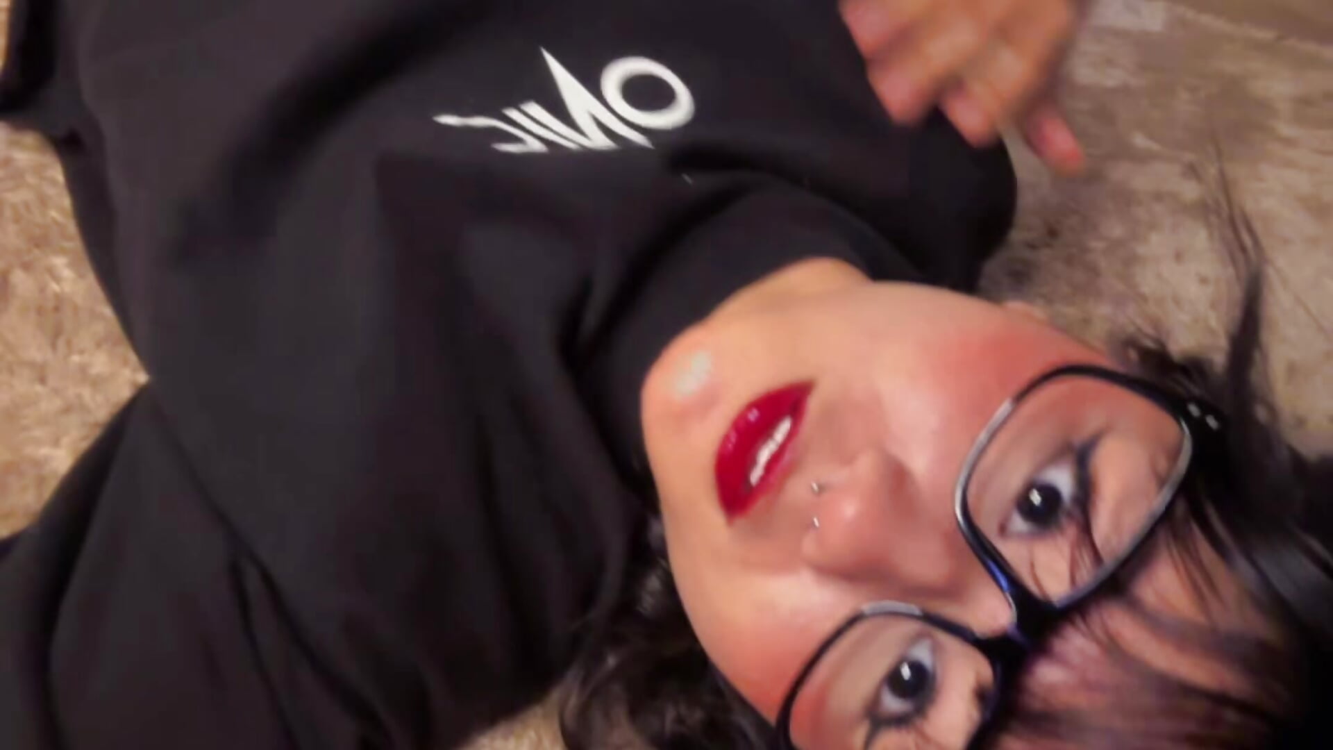 Muak🙈🙈 - Vídeo de ivi_sunny, modelo de vídeos