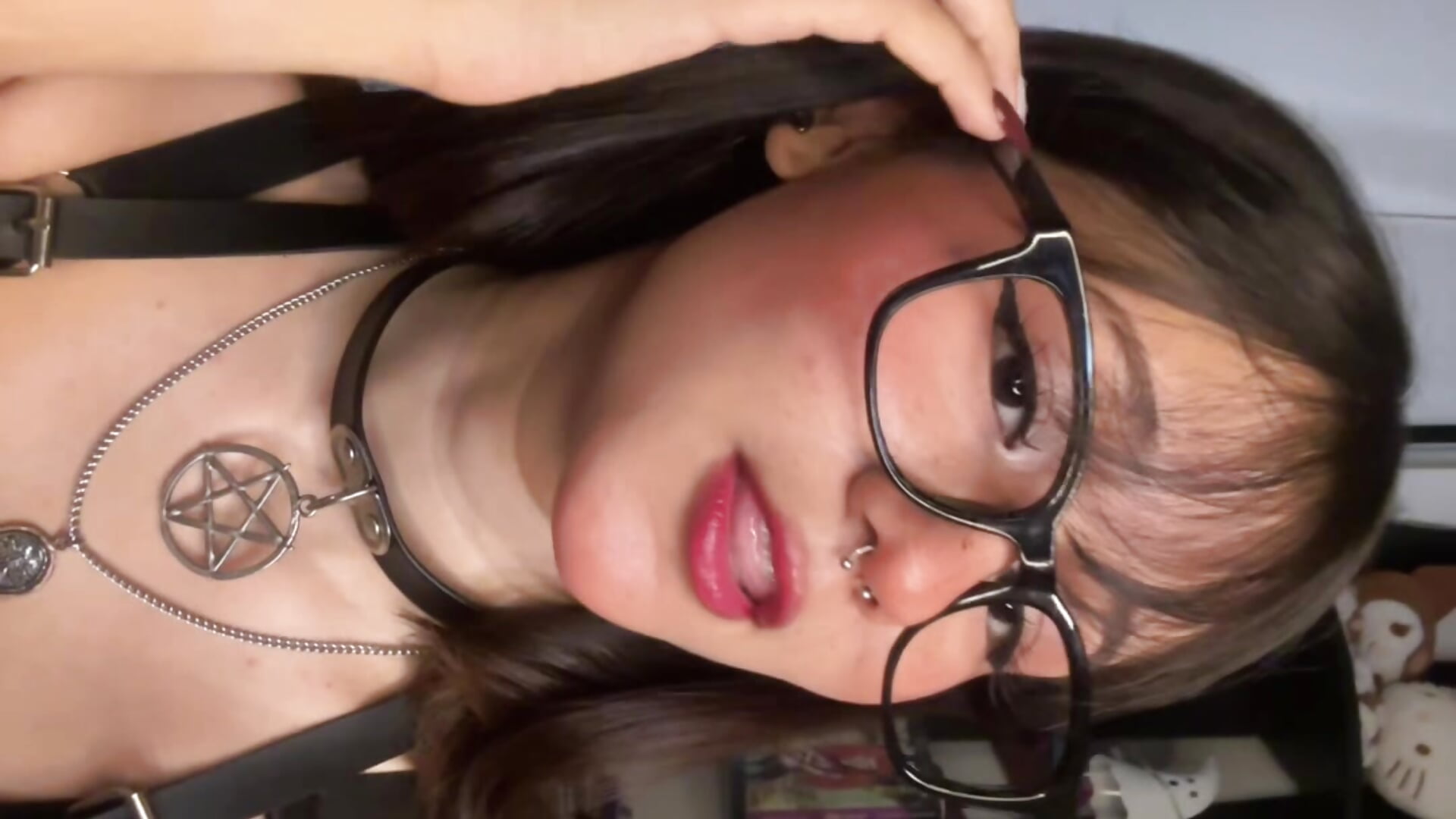 Temazo en los temazos – video od webkamerové modelky ivi_sunny