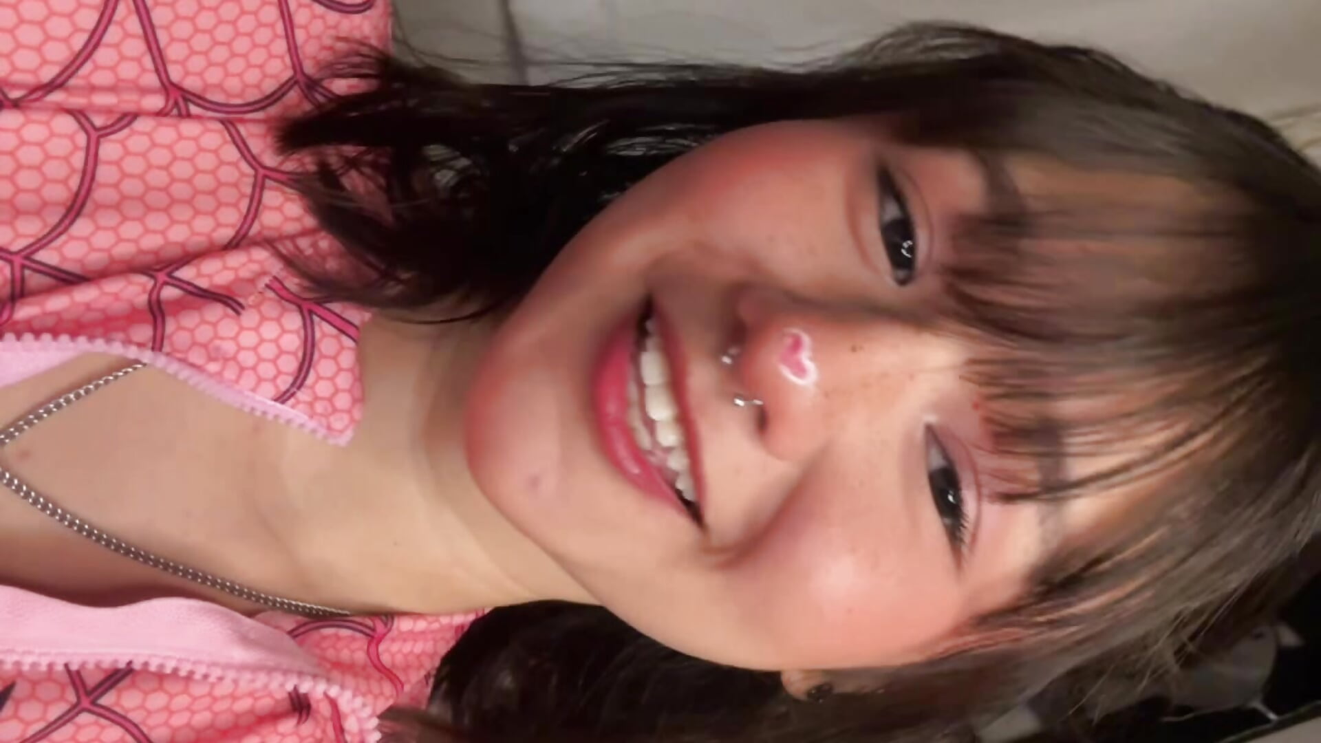 ✨ - vídeo de la modelo de cam ivi_sunny