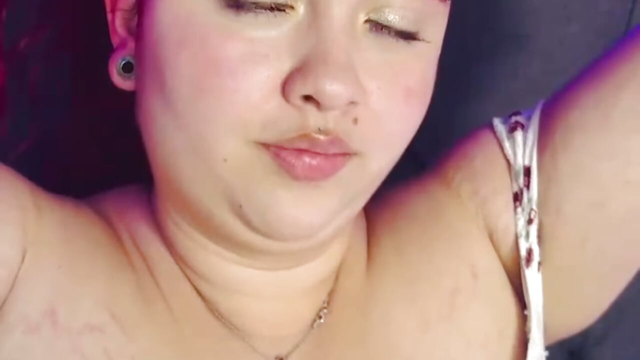 A little piece of me 💥🍒 – video af khloe_bx cam-model