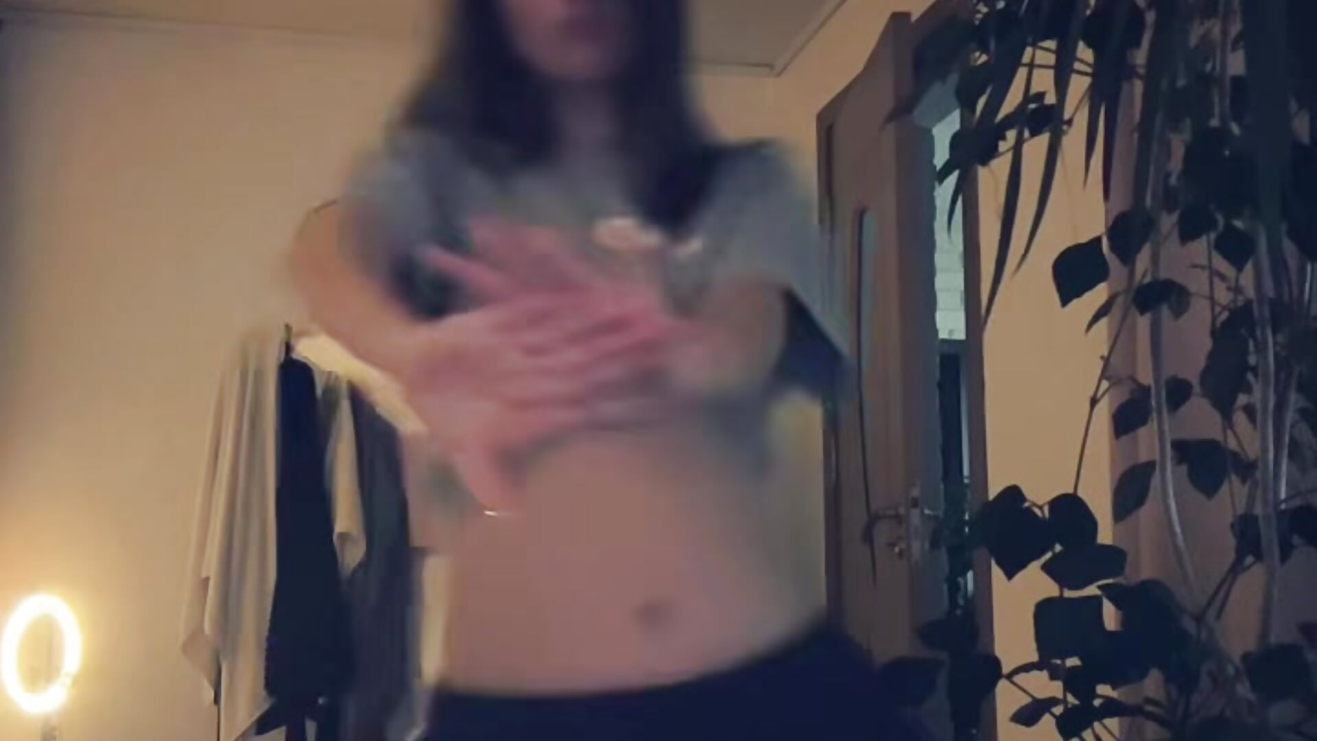 More dancing =) – video modela na kameri TeneshaSelden