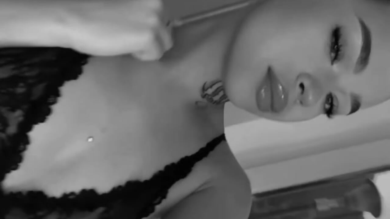 😉 – video modela na kameri nickybenzz