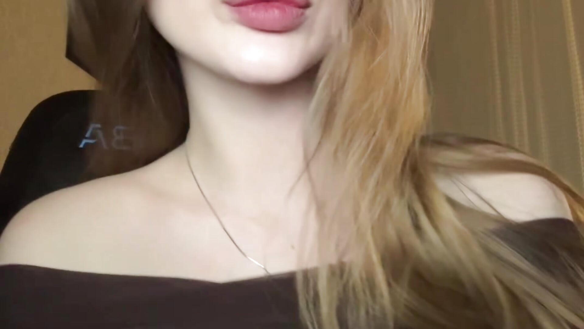 ***************** - فيديو من MiaYIM موديل الكام