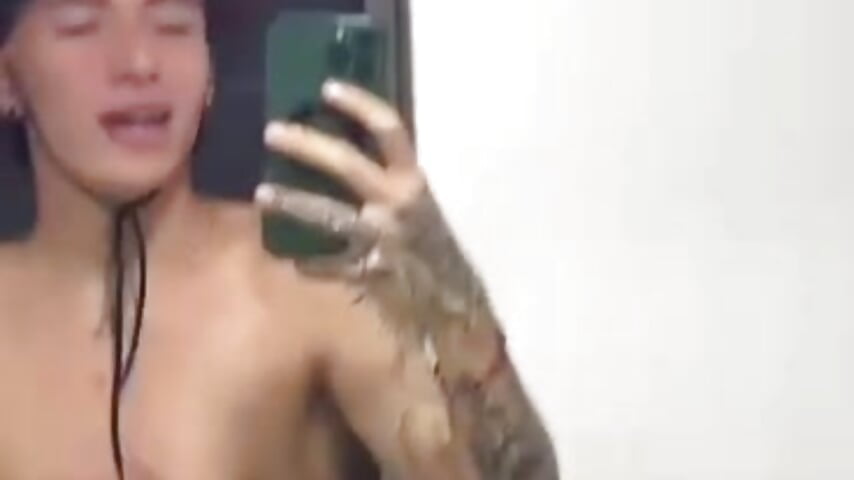 Just me – video modela na kameri Master__sanji