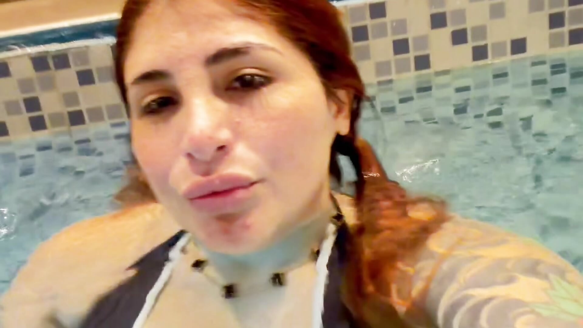 DD8BBA78-4C7F-4E3C-A160-1D05E4666D3E - video di sirenita69 modella di cam