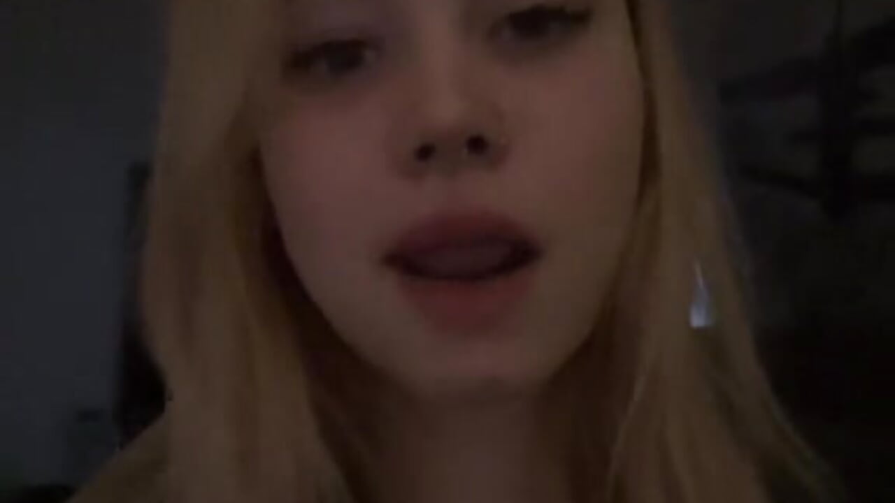 Hello - video by Lulu_Dii