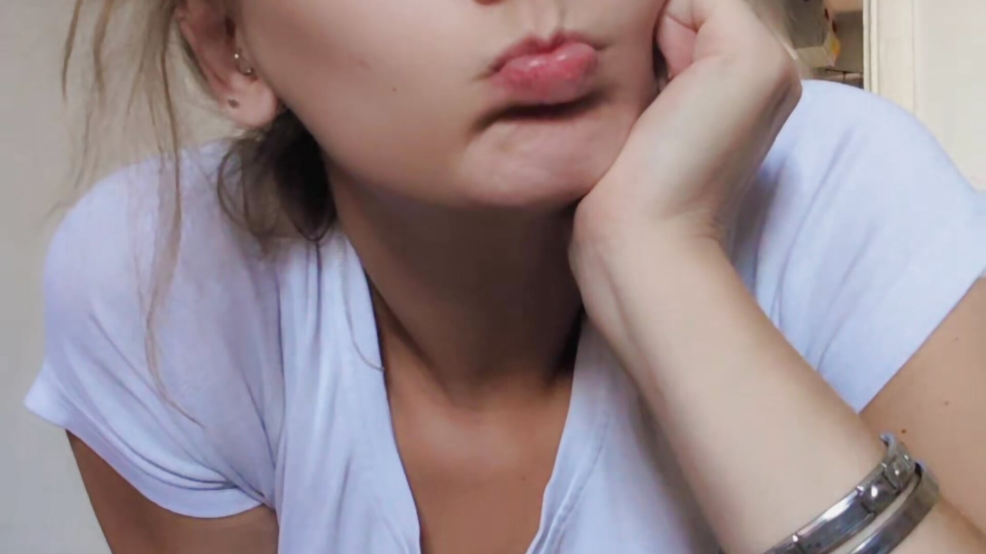 1000057286 - Vídeo de sensins_, modelo de vídeos
