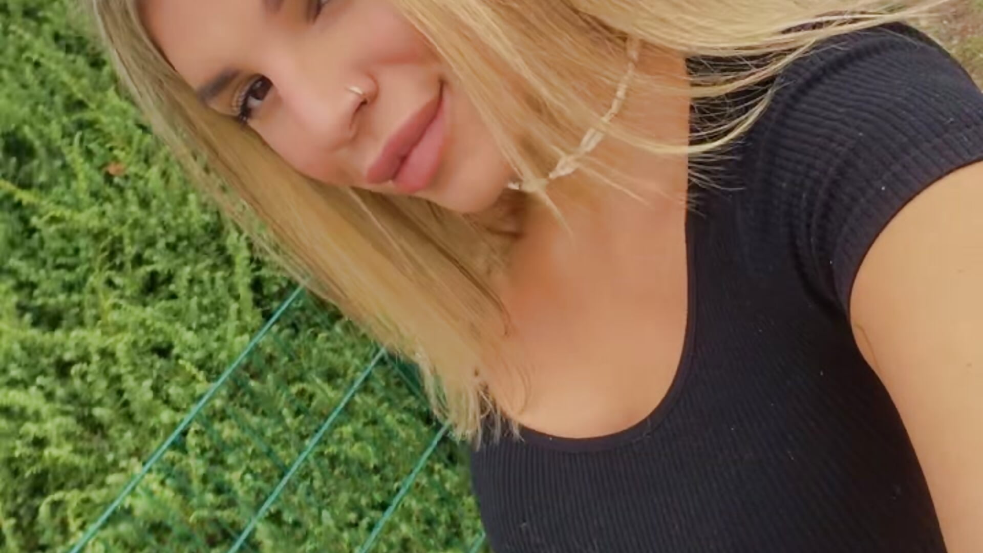 Ich kann auch süß und verspielt sein - video by leylablush