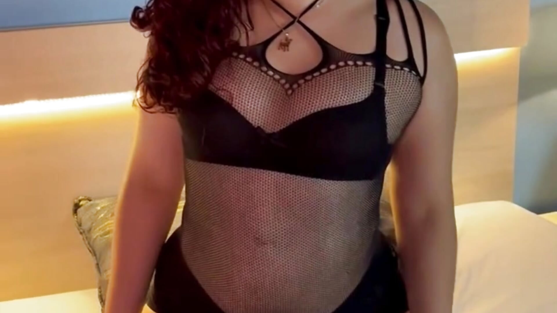 Elina – video af elinamist cam-model