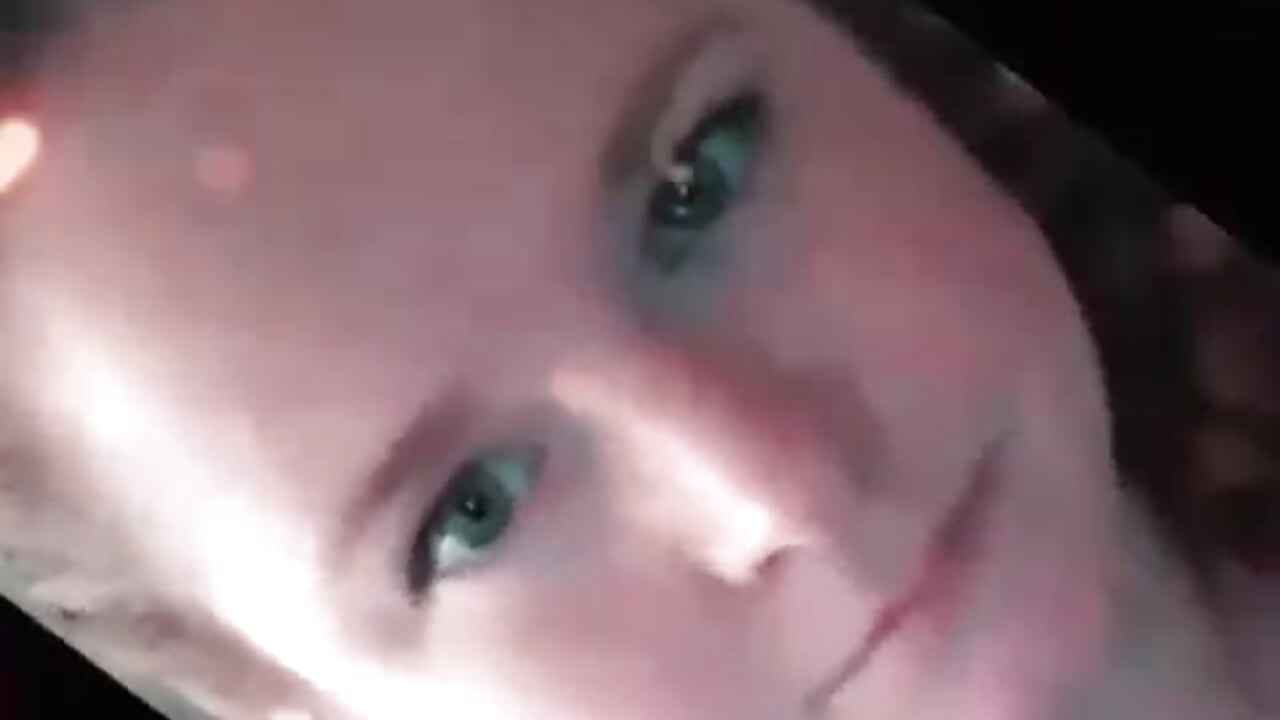 Me <3 - video by Tiny_Daisy