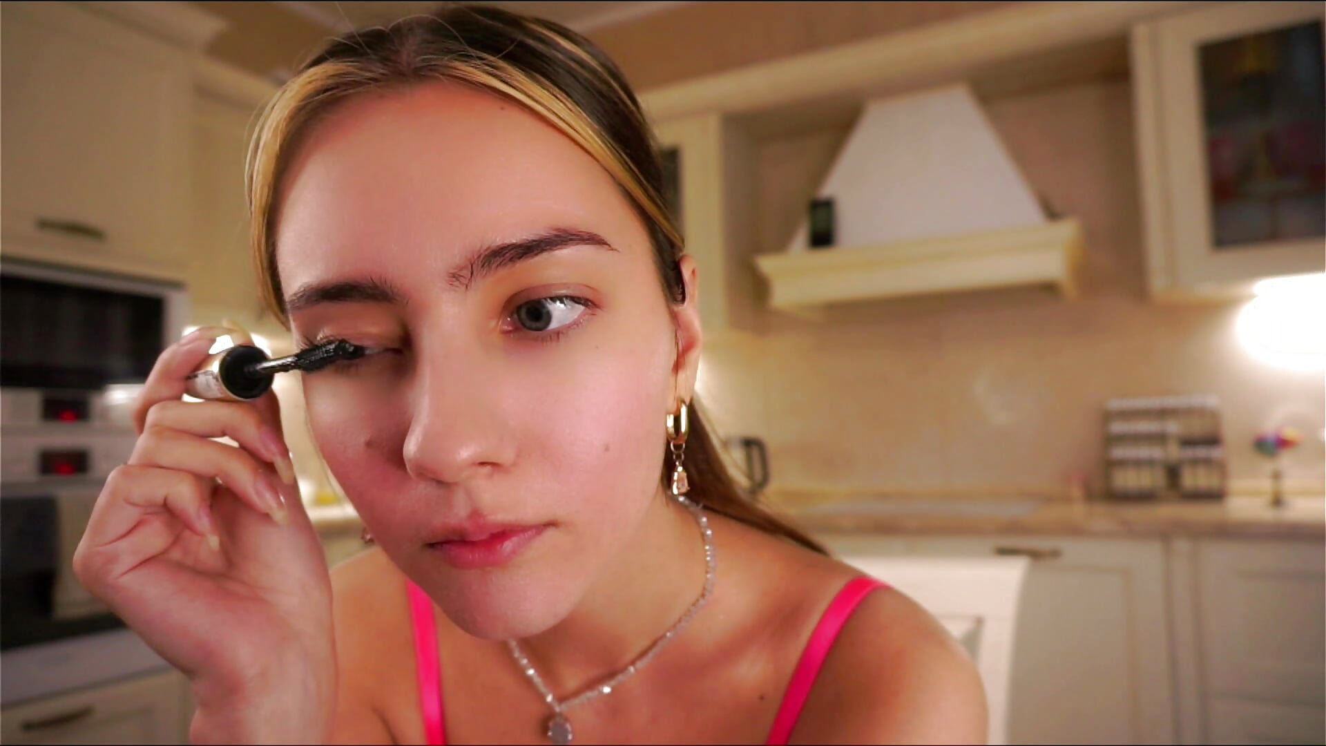 Makeup for you - clip cu LorisPierro model videochat
