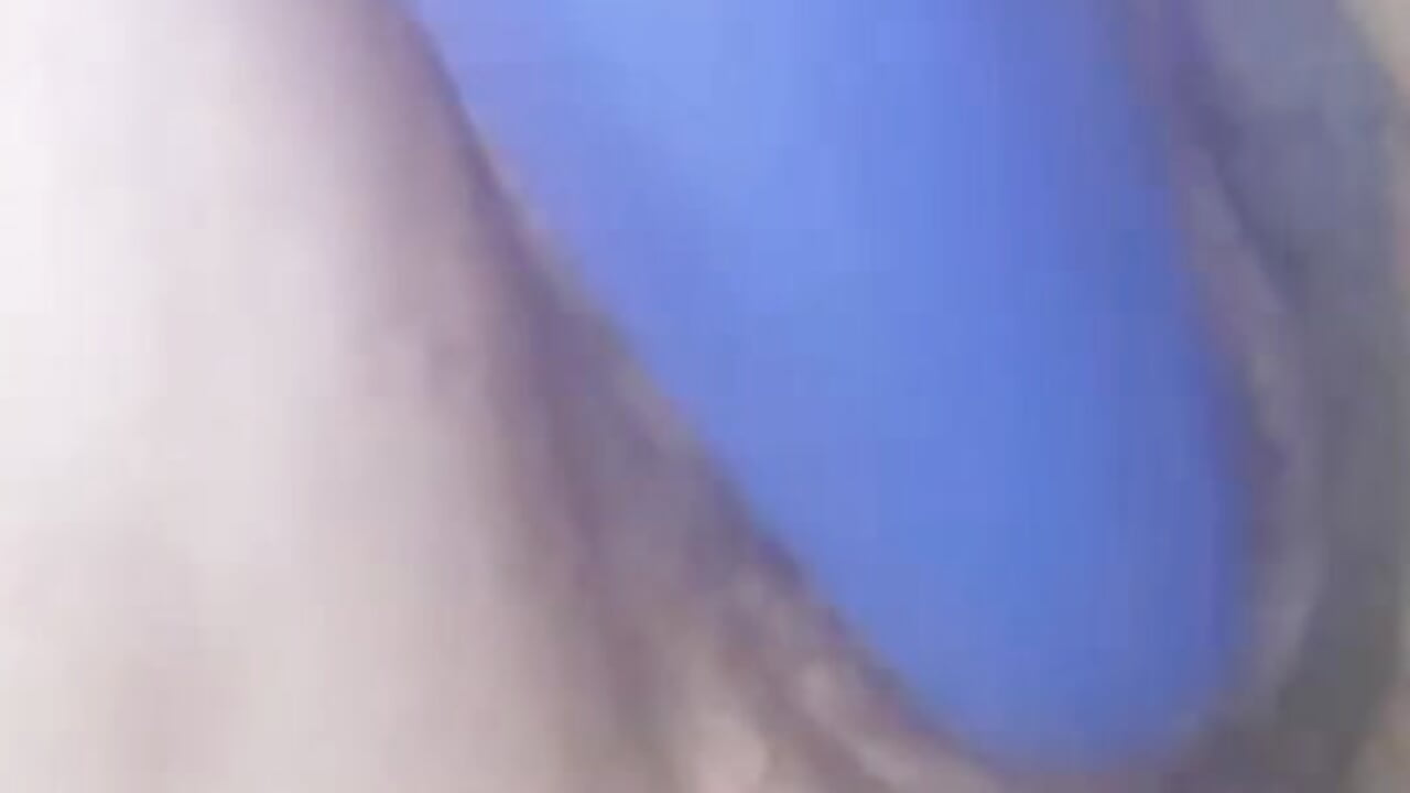 Je me touche le clito c'est trop bon - video by D-coquine cam model