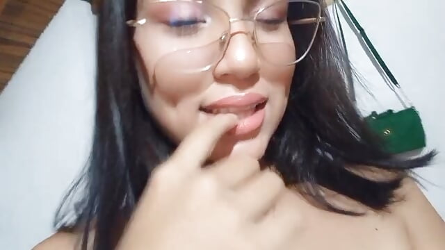 CUTE BBY♥ - clip cu Lilith_socks model videochat