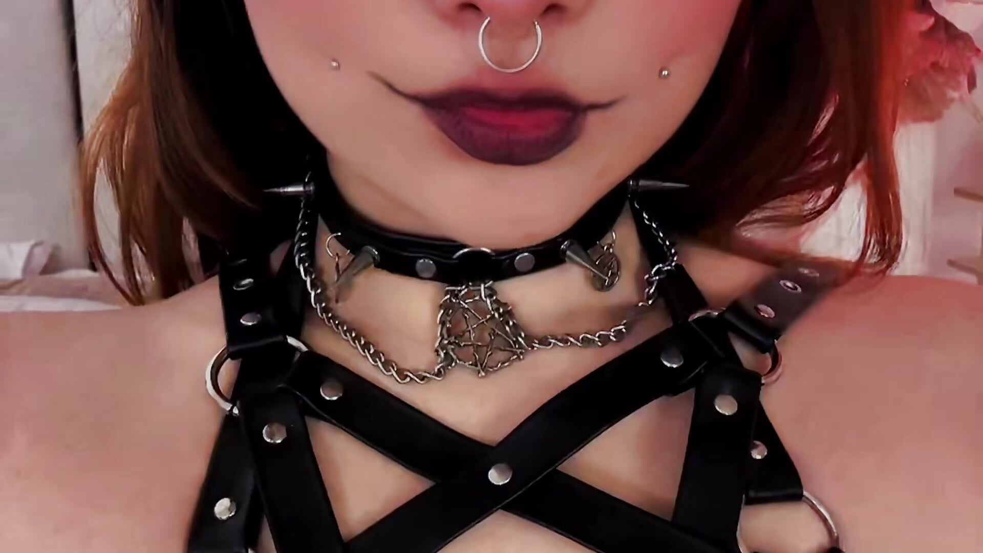 Do you like my make up ? — filmik leah_bloom_, modela(-lki) na kamerkach