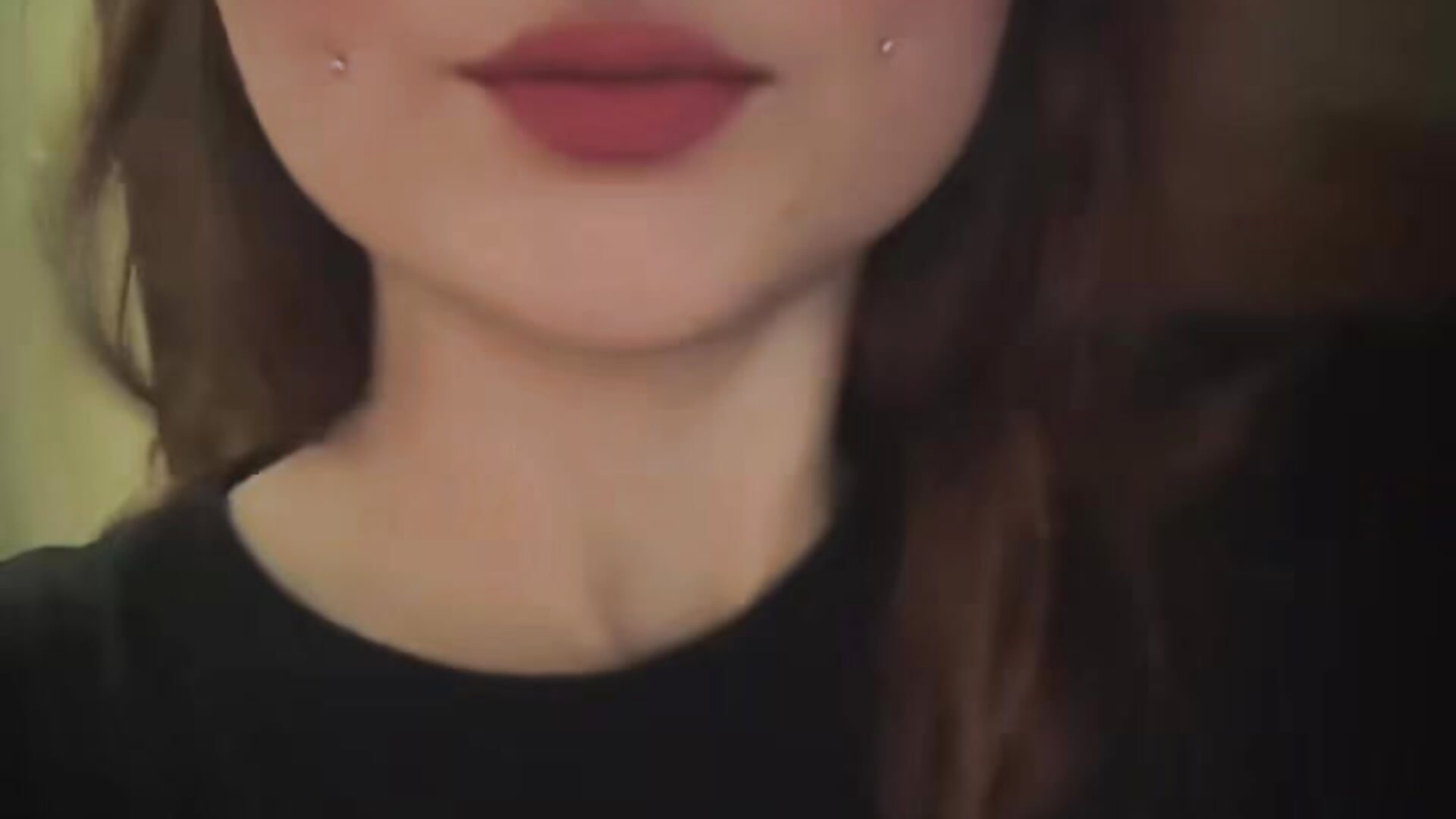 Pretty Leah - video leah_bloom_ kameramallilta