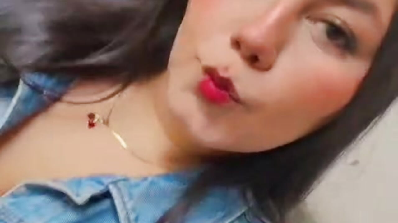Hey!! - video by Curvy_little19 cam model
