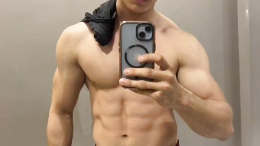 A good training 💦 - vidéo du modèle de showcams nico_zack