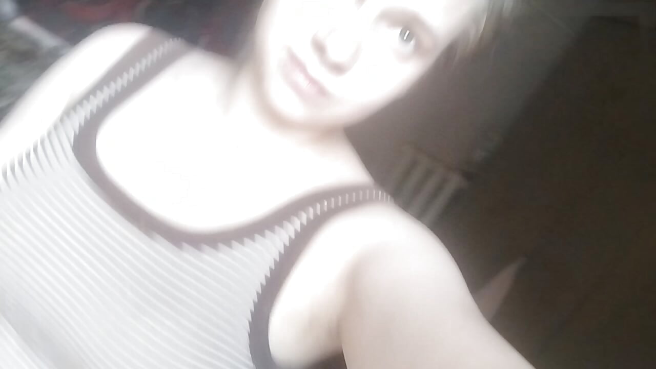 me) - video av MiraElowen cam-modell